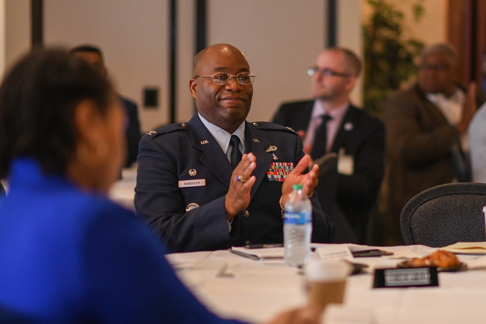 Joint Base Andrews brings community together with small business summit