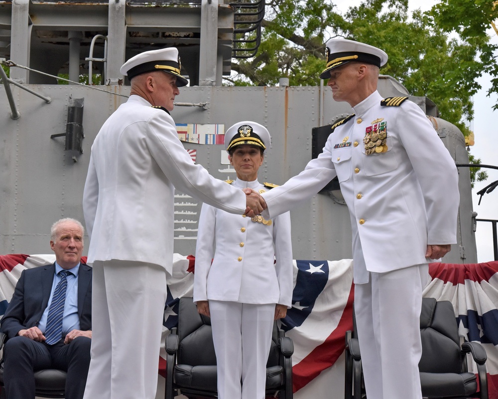 Change of Command Ceremony Celebrates New OICC PNSY