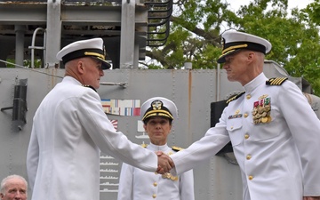 Change of Command Ceremony Celebrates New OICC PNSY