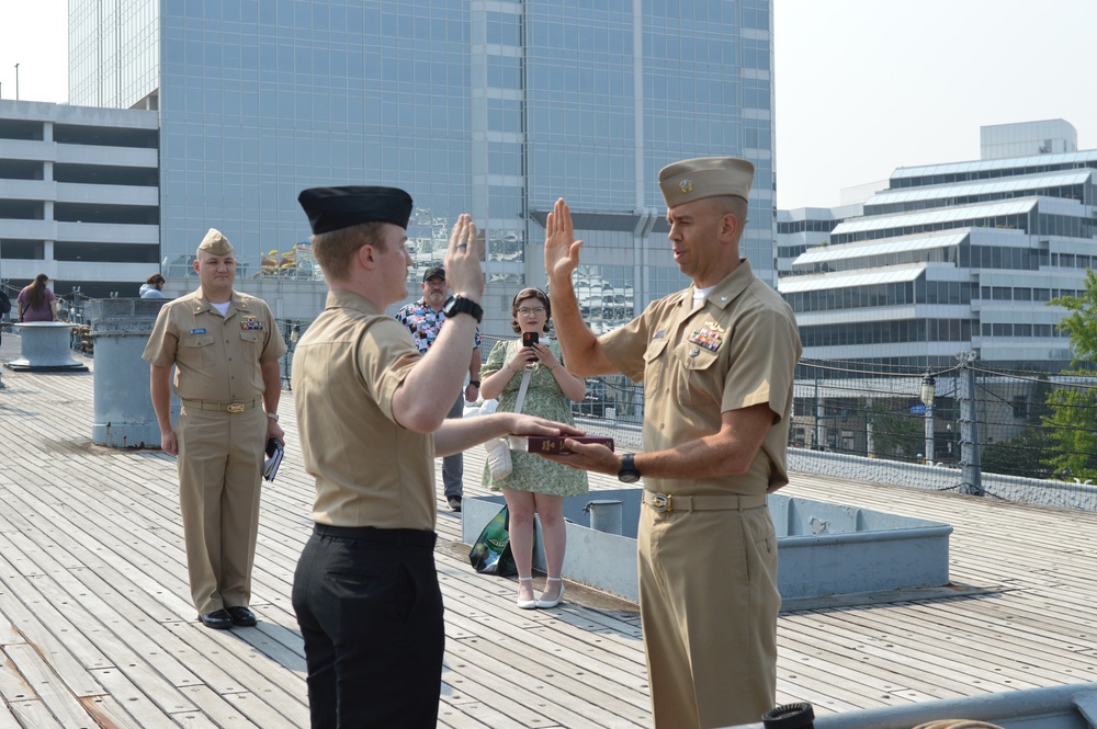 Naval Museum hosts a re-enlistment ceremony