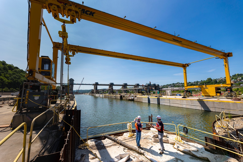 Charleroi lock construction enters final project phase