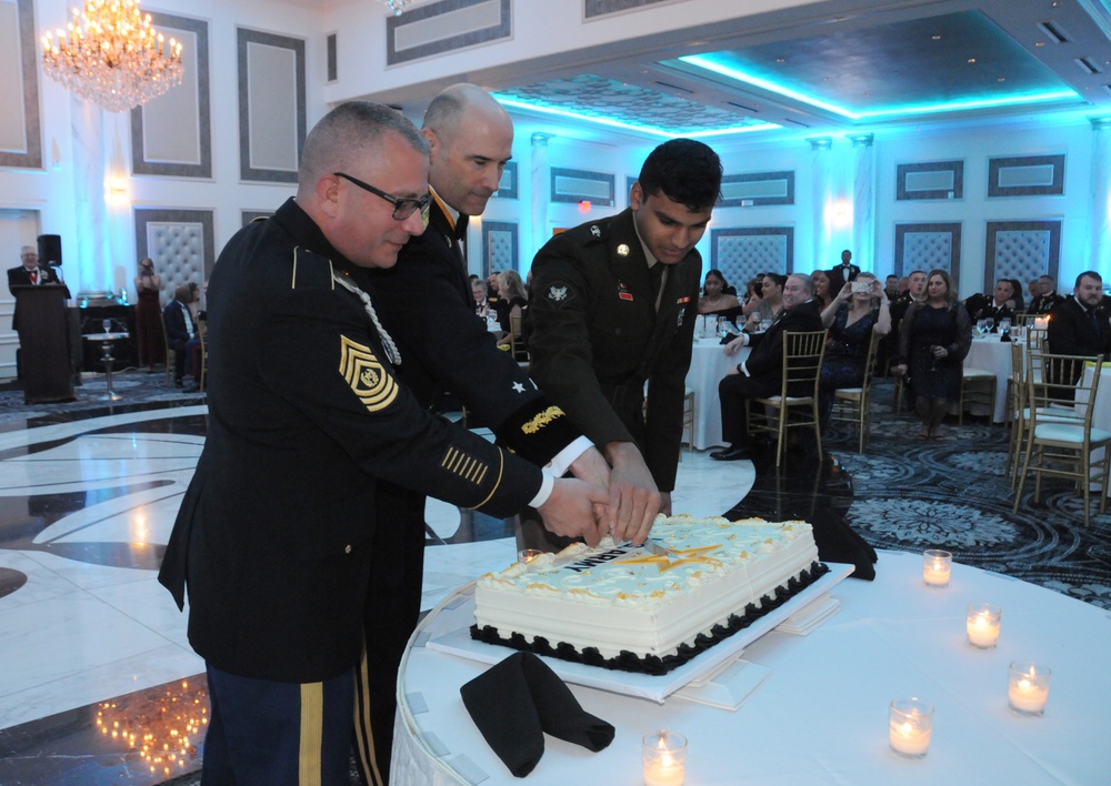 Former top enlisted leader joins Reserve division in celebrating Army Birthday