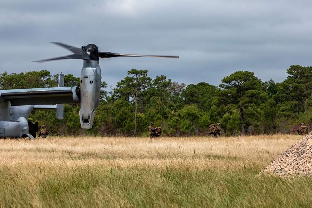 The 26th MEU Demonstrates Strength and Precision during Amphibious Assault Training