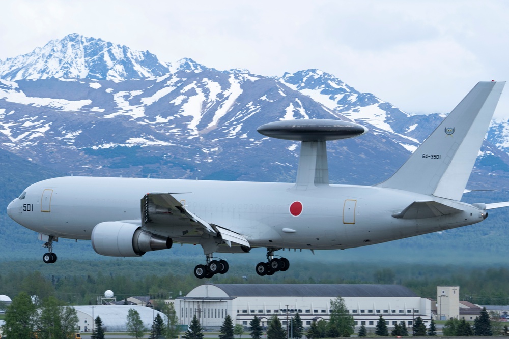 JASDF 602nd AACS E767 arrive in Alaska for RF 23-2