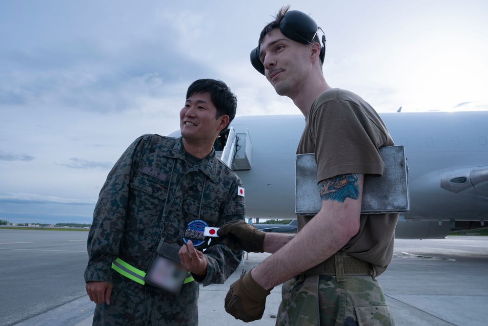 JASDF 602nd AACS E767 arrive in Alaska for RF 23-2