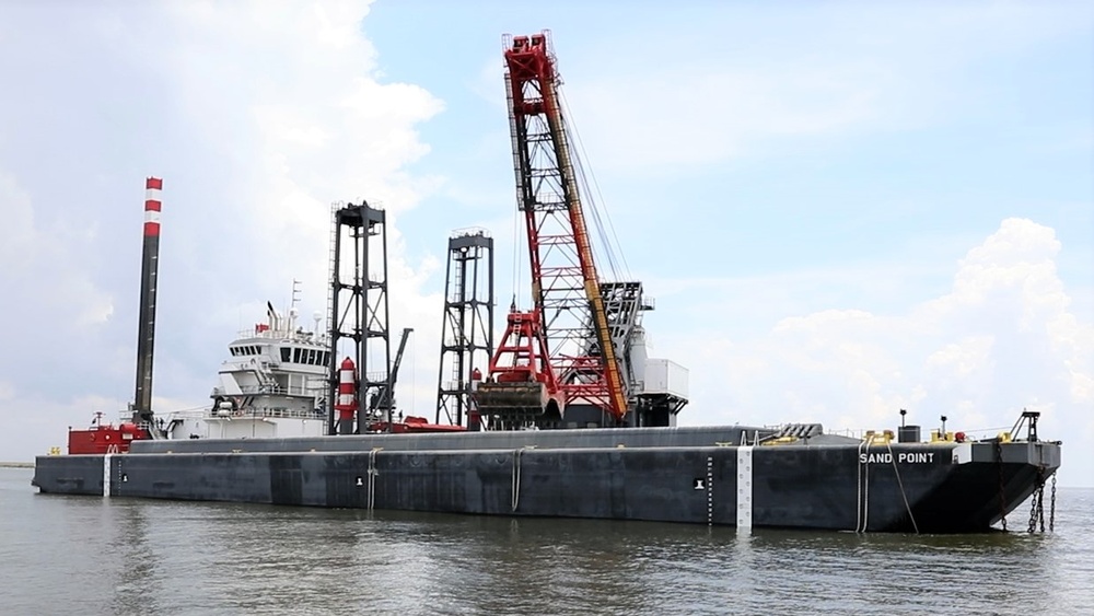 USACE Galveston District hydrography team conducts post dredge survey