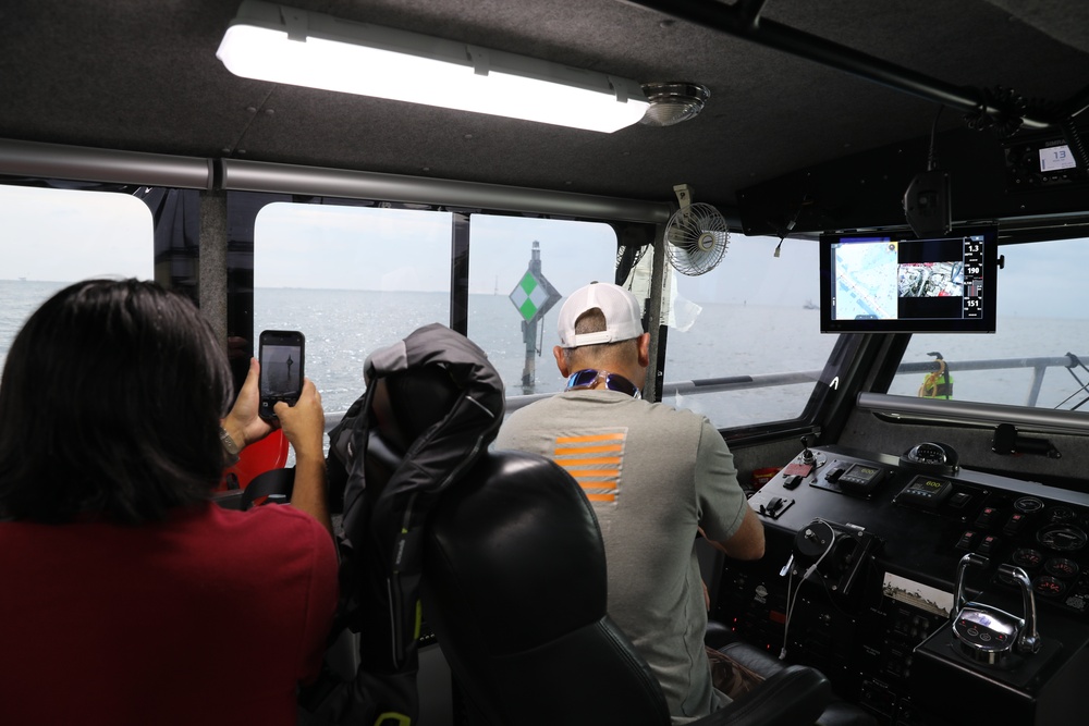 USACE Galveston District hydrography team conducts post dredge survey