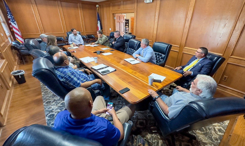 Galveston District Meets with Port of Victoria