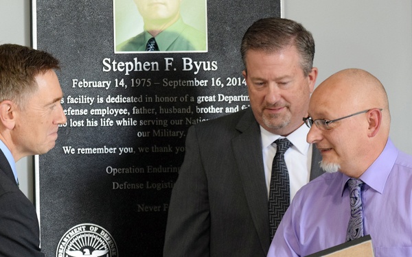 Fallen DLA Land and Maritime logistician honored with Army memorialization