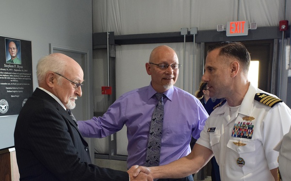 Fallen DLA Land and Maritime logistician honored with Army memorialization