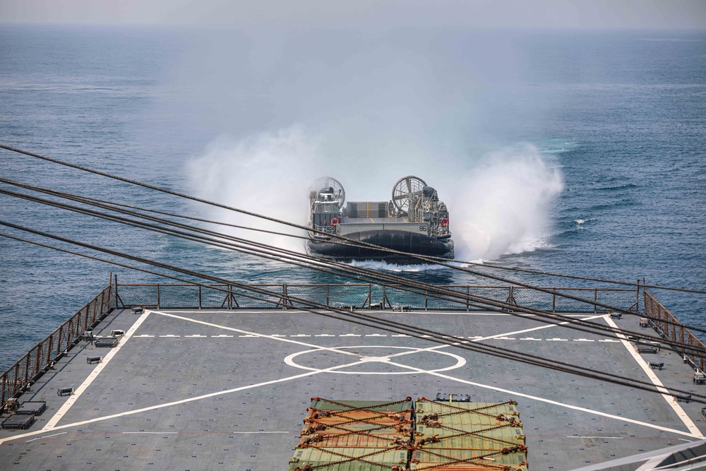 USS Carter Hall Conducts LCAC Operations