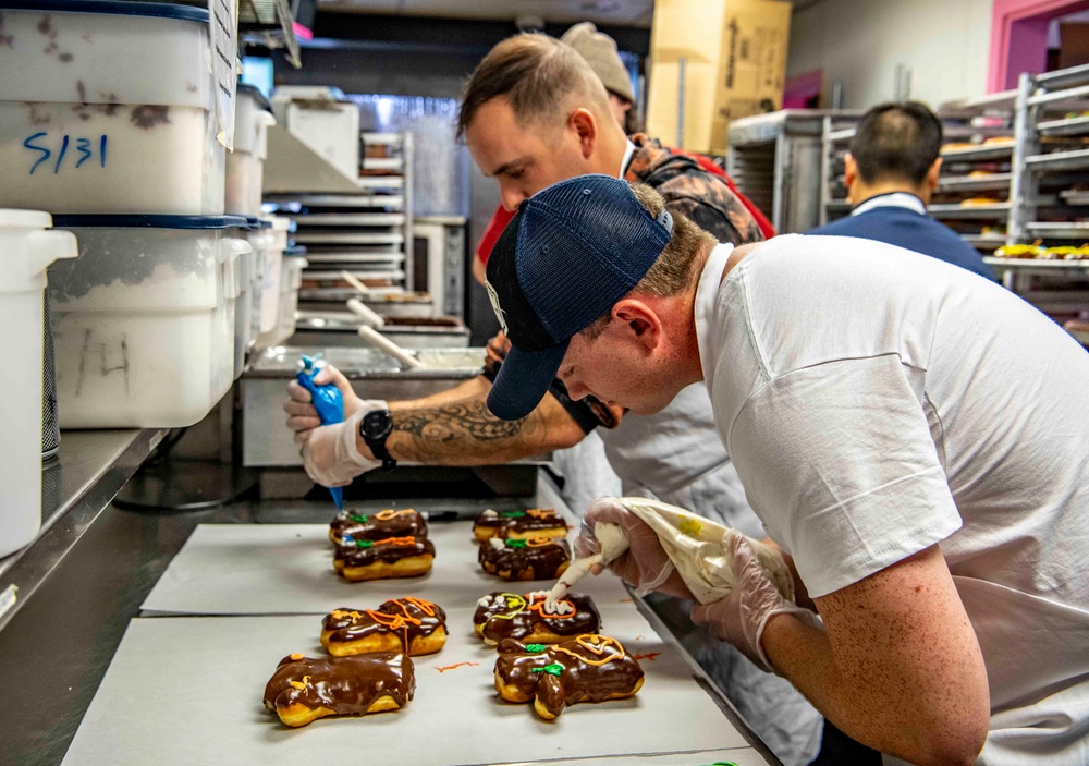 Sailors Volunteer at Voodoo Doughnut