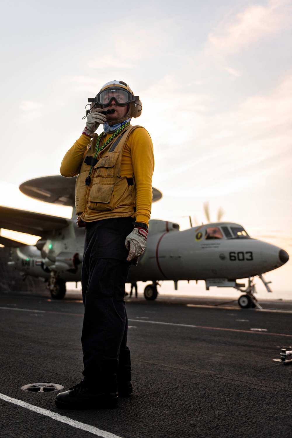 USS Ronald Reagan (CVN 76) conducts flight operations