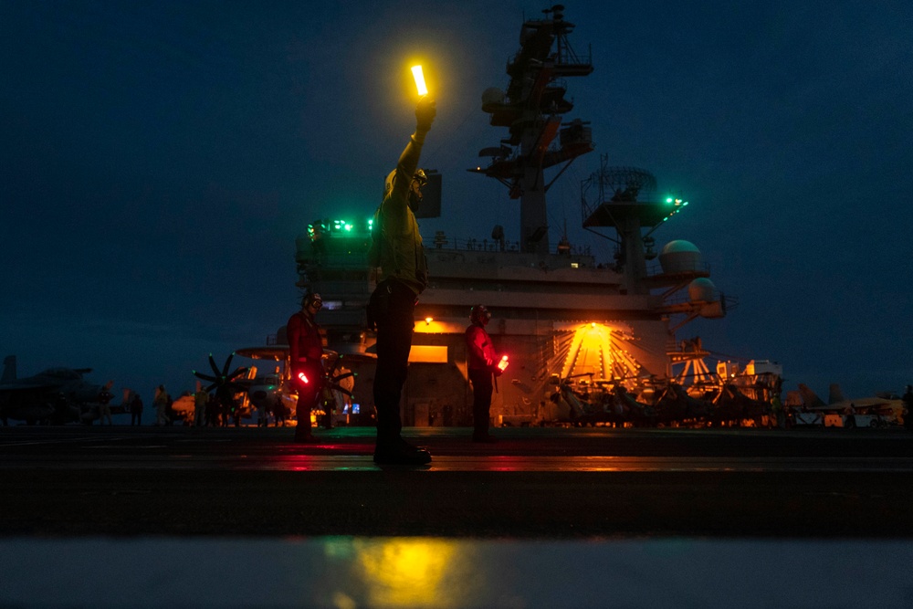 USS Ronald Reagan (CVN 76) conducts flight operations