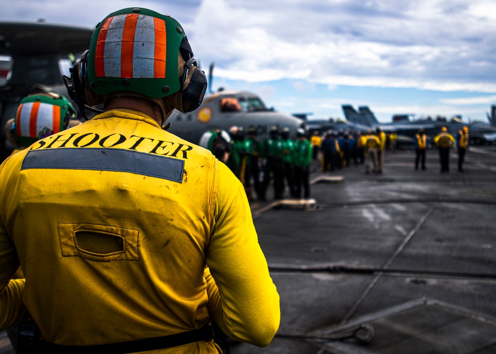 Nimitz Raises Emergency Crash Barricade