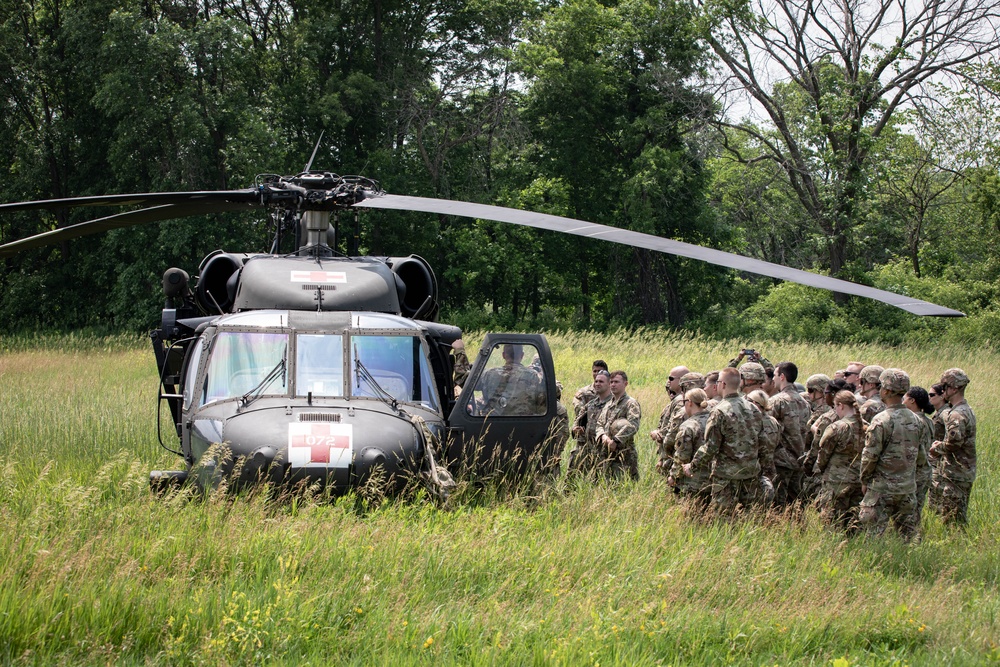 Iowa National Guard and Oklahoma National Guard partner for medevac training