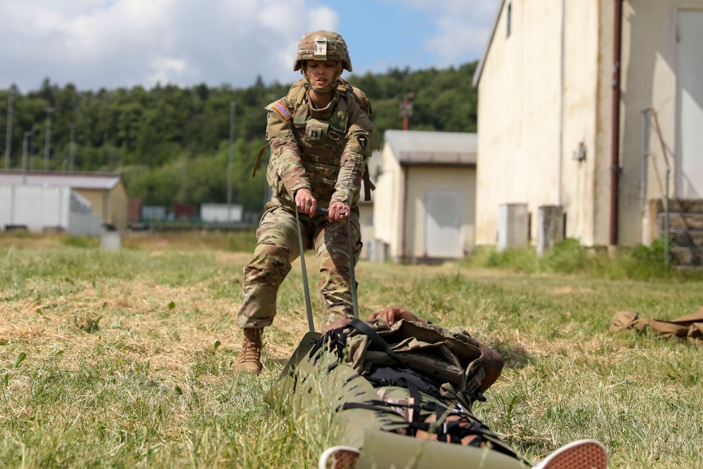 Texas National Guard Medics conduct sled training in Germany