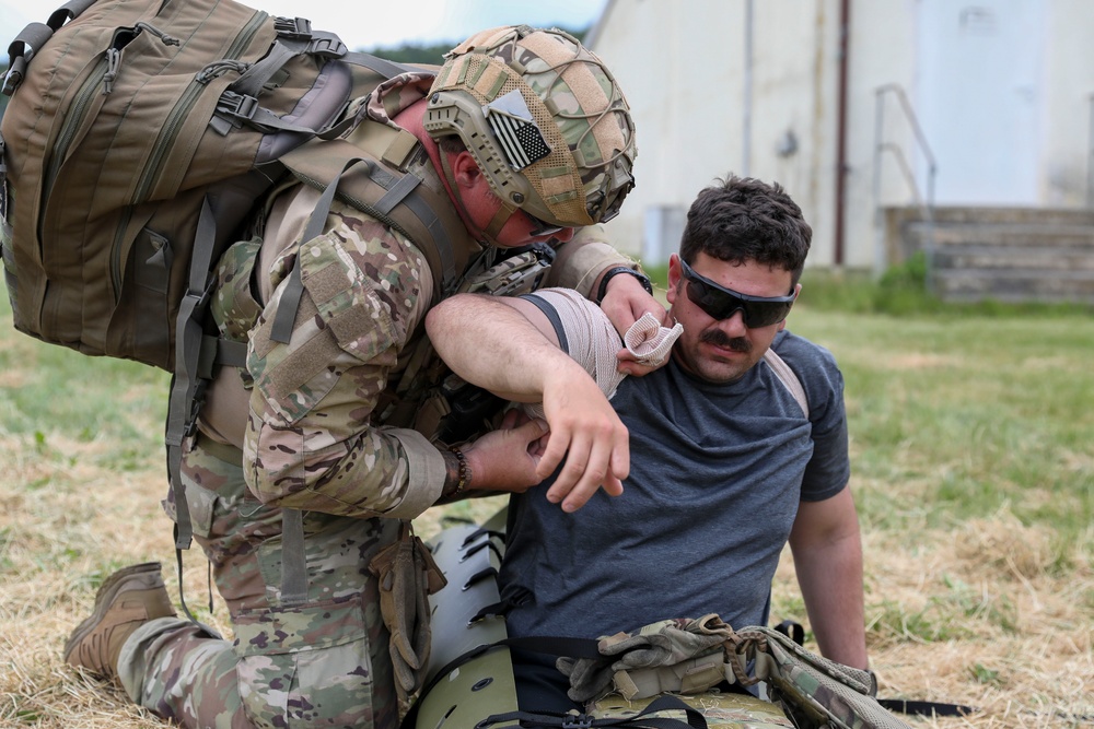 Texas National Guard Medics conduct sled training in Germany