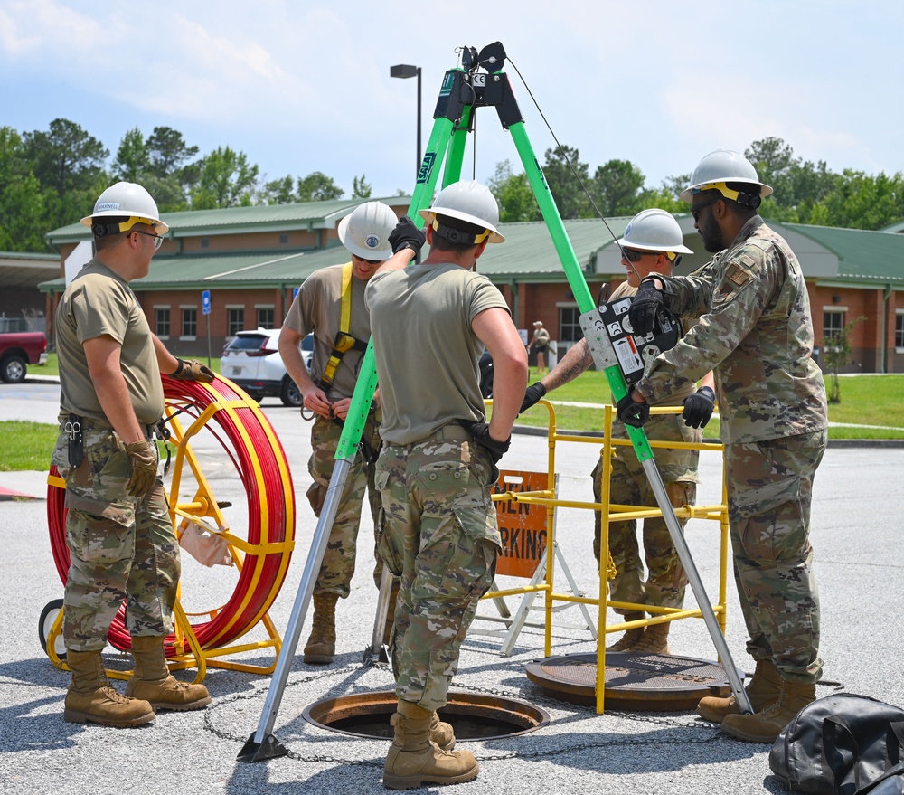 165 AW, 116 ACW partner for comms installation at Savannah ANGB