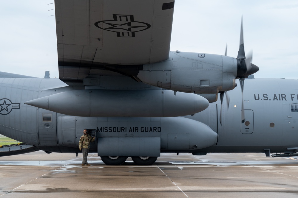 Wet-wing defuel mission