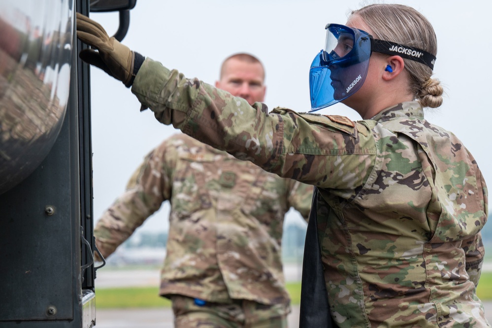 Wet-wing defuel mission