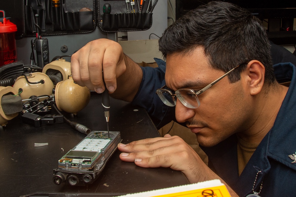 USS Ronald Reagan (CVN 76) Sailors maintain internal communication systems