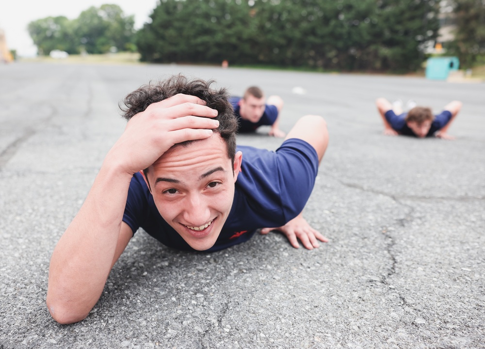 Poolees train to become Marines