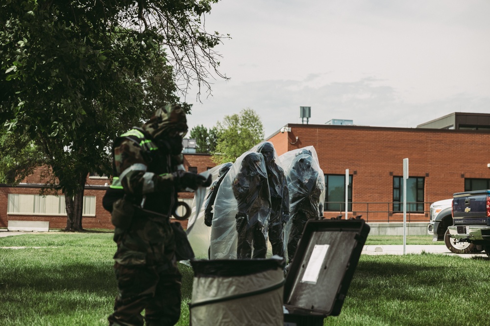 Airmen test the Aircrew Eyes and Respiratory Protection System