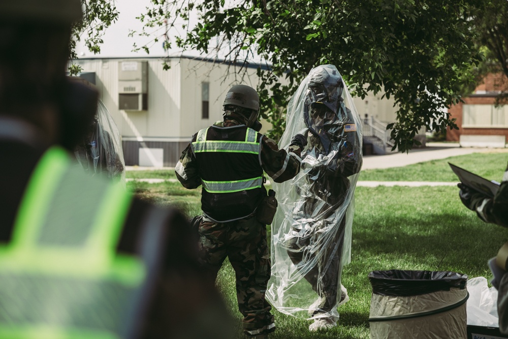 Airmen test the Aircrew Eyes and Respiratory Protection System