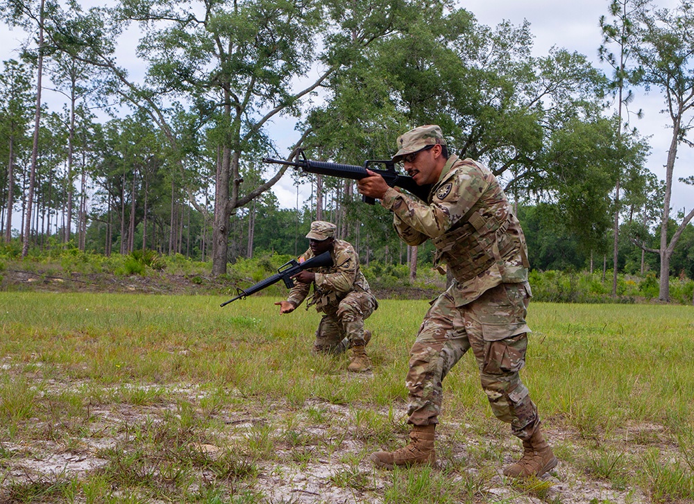 50th Regional Support Group HHC Soldiers refresh Army Warrior Tasks during AT