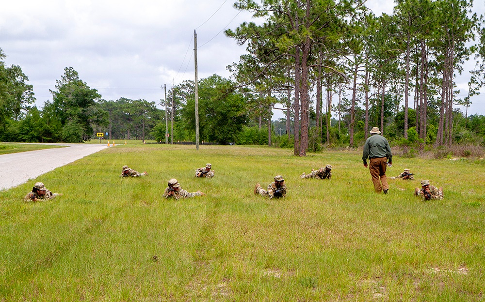 50th Regional Support Group HHC Soldiers refresh Army Warrior Tasks during AT