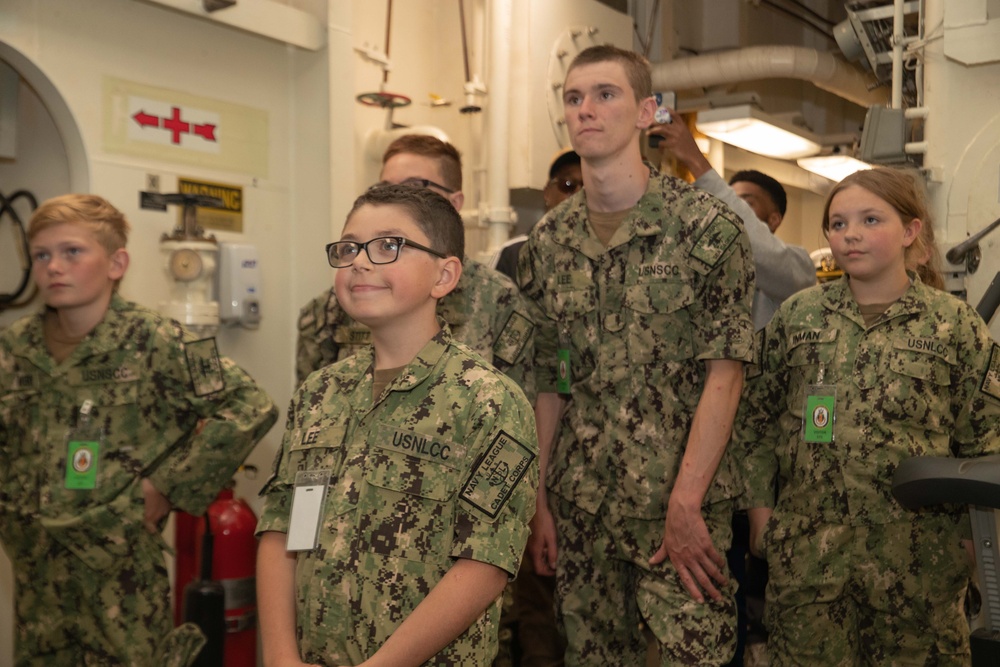 USS John S. McCain Sails to Portland with Sea Cadets