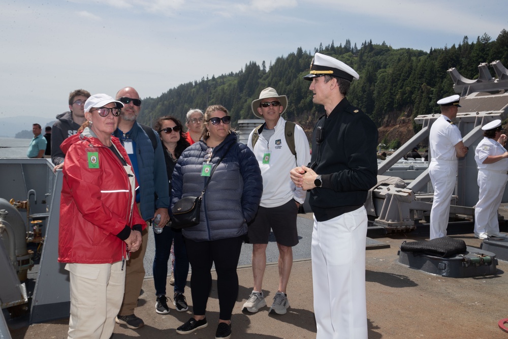 USS John S. McCain sails to portland with Sea Cadets