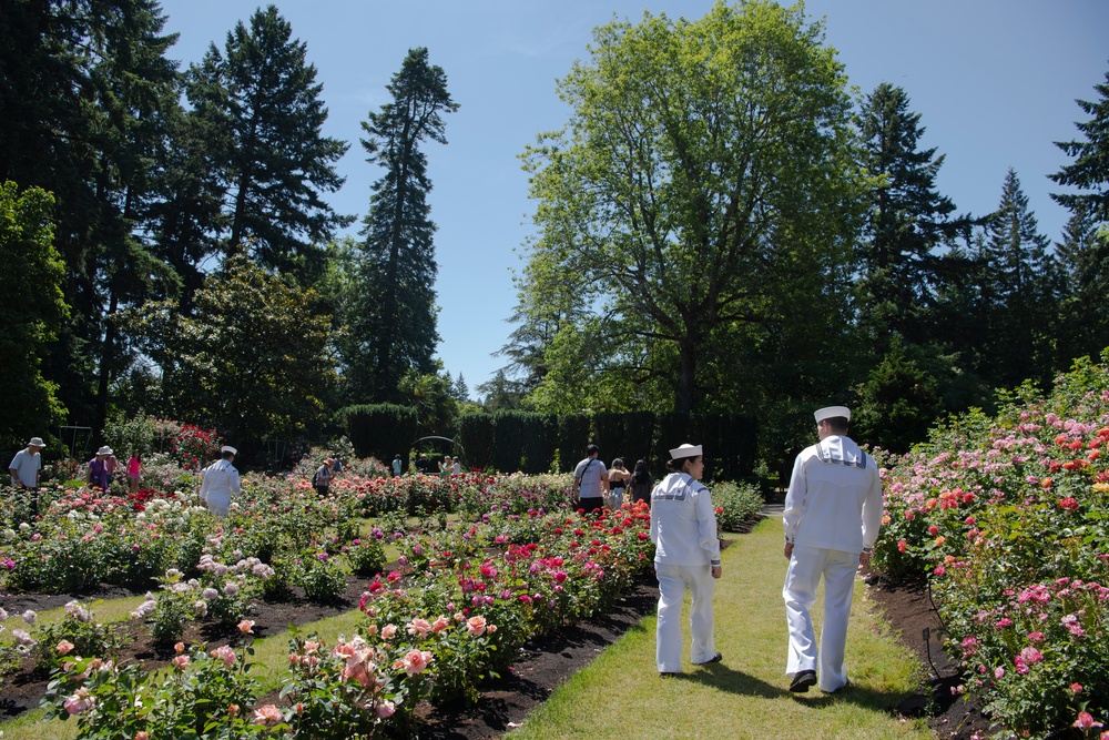 Sailors Visit Iconic Portland Landmarks