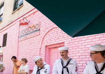 Sailors Visit Iconic Portland Landmarks
