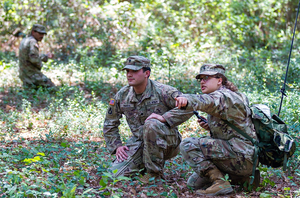 50th Regional Support Group HHC Soldiers practice combat first aid skills during AT