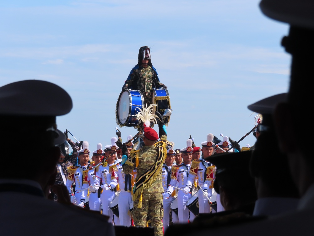 Commander, U.S. 7th Fleet Visits Makassar, Indonesia for the Multilateral Naval Exercise Komodo