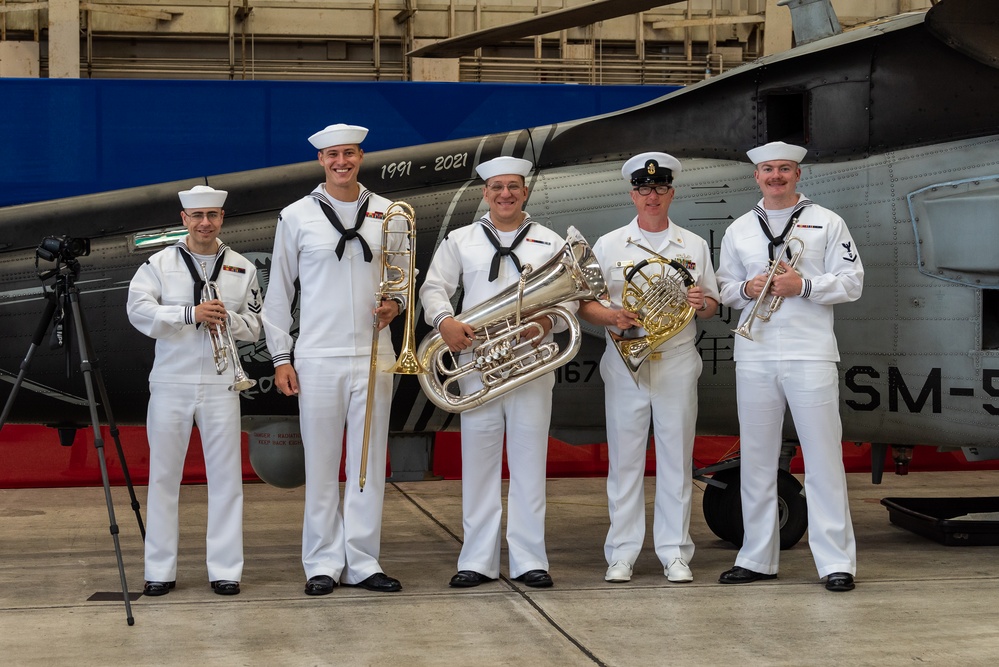 Seventh Fleet Band Performs Onboard NAF Atsugi