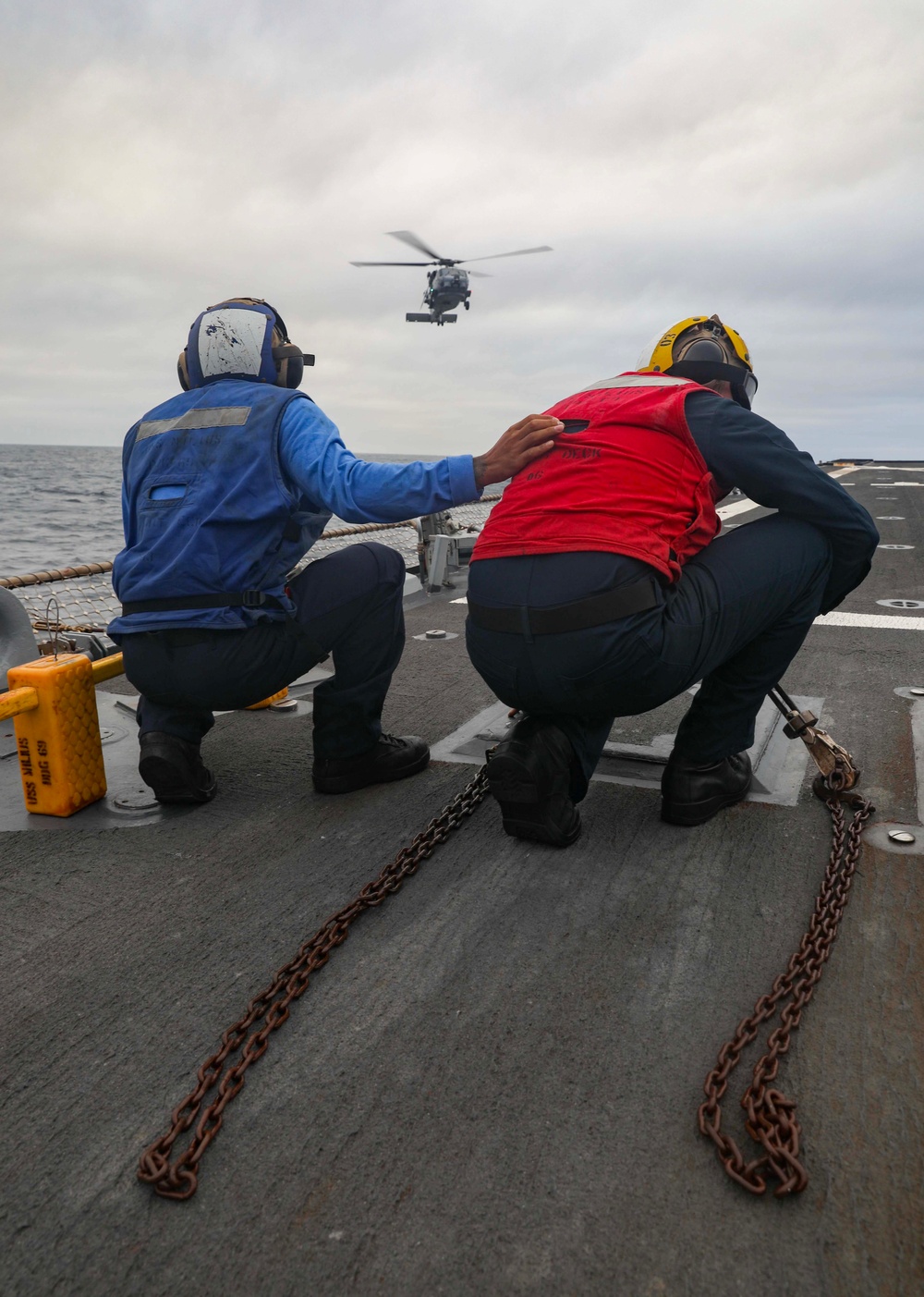 USS Milius (DDG 69) Conducts Deck Landing Qualifications with Royal Australian Navy