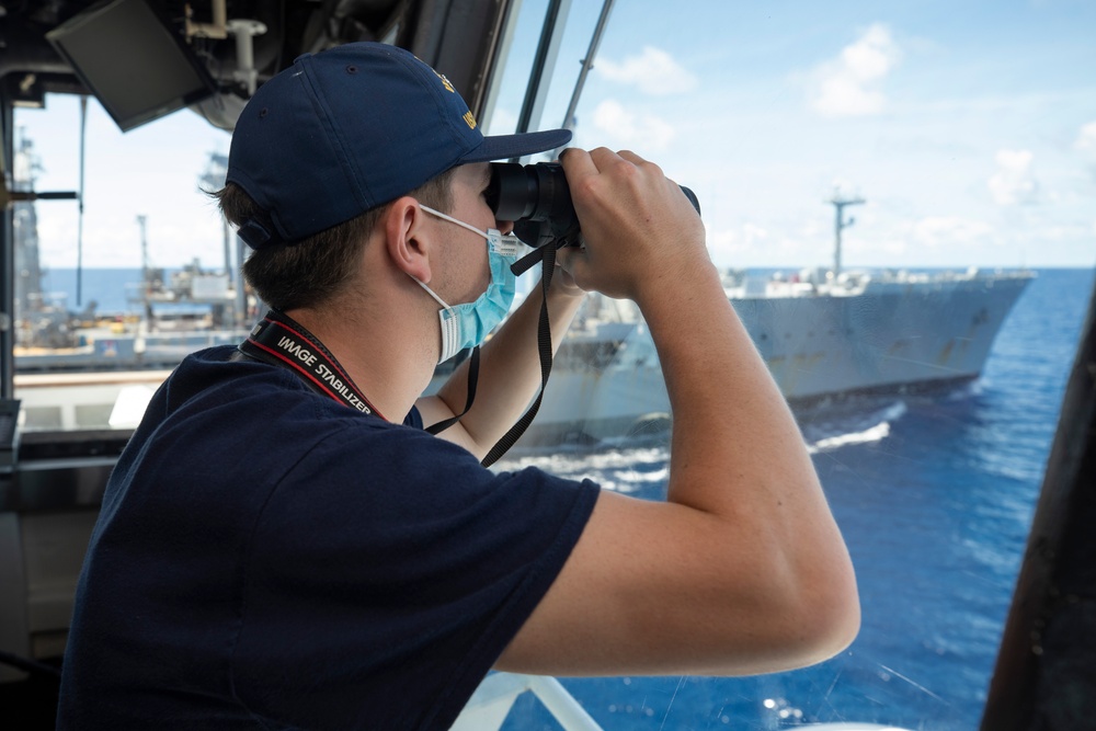 U.S. Coast Guard Cutter Stratton Conducts Fueling at Sea Approaches with USNS Tippecanoe