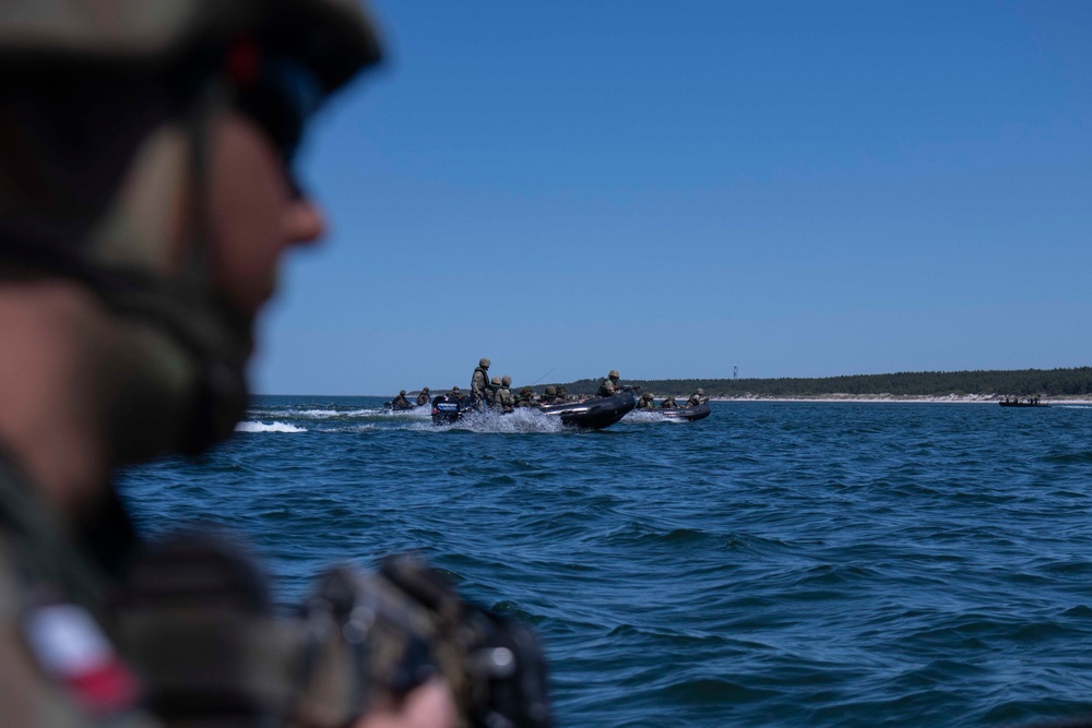 Multinational Marine Forces conduct amphibious operations during BALTOPS23