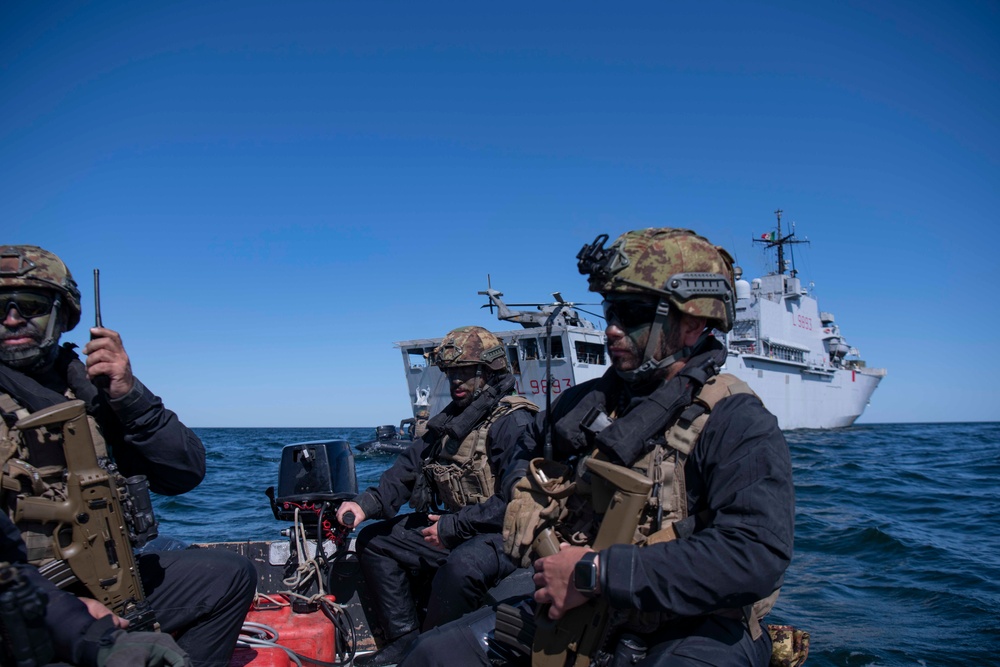 Multinational Marine Forces conduct amphibious operations during BALTOPS23