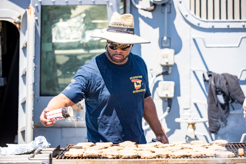 DVIDS - Images - USS Porter Observes Mental Health Awareness Month [Image  15 of 20]