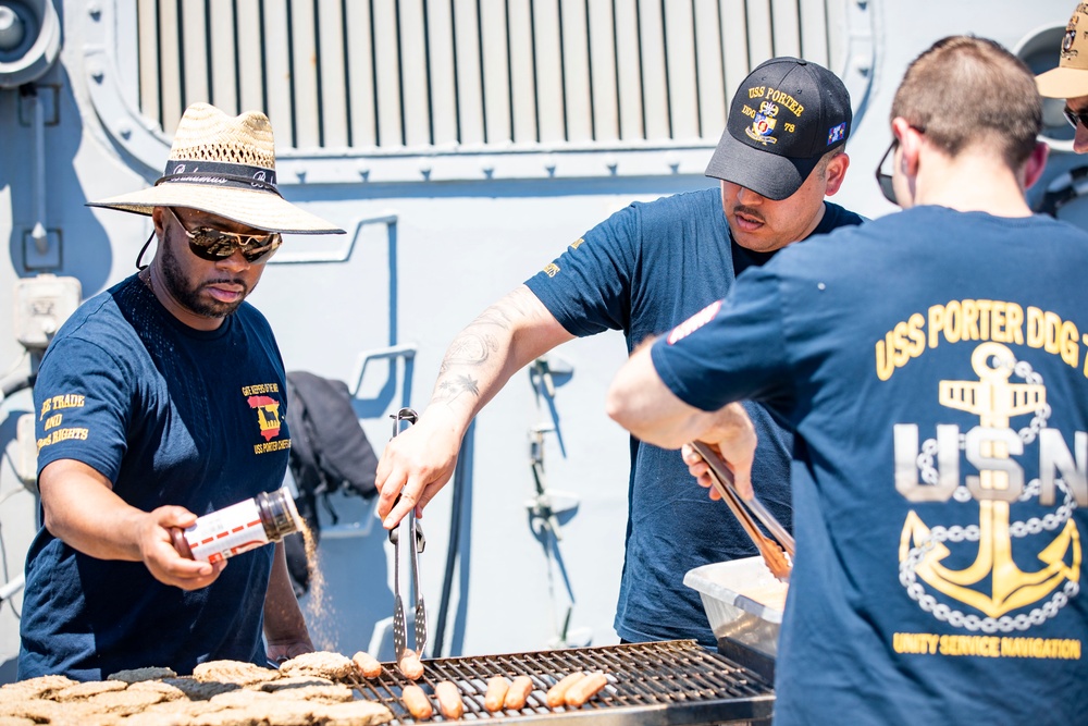 USS Porter Observes Mental Health Awareness Month