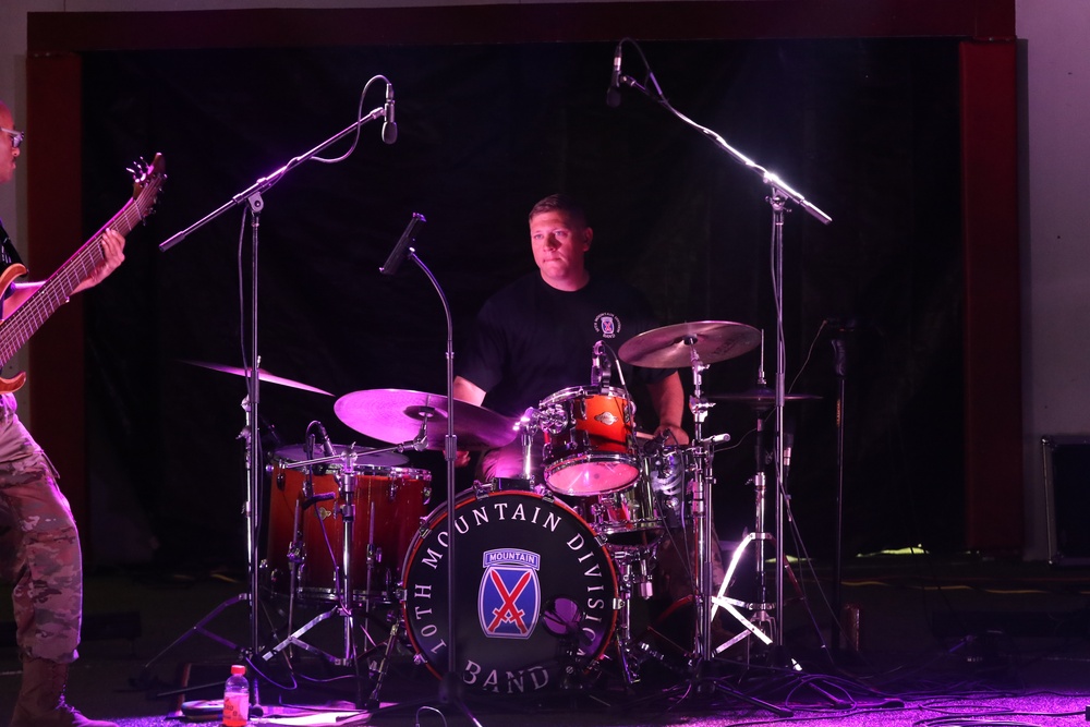 Soldiers from 10th MTN DIV Perform for Community Outreach Event