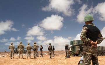 Moroccan Armed Forces demonstrate artillery fire during African Lion