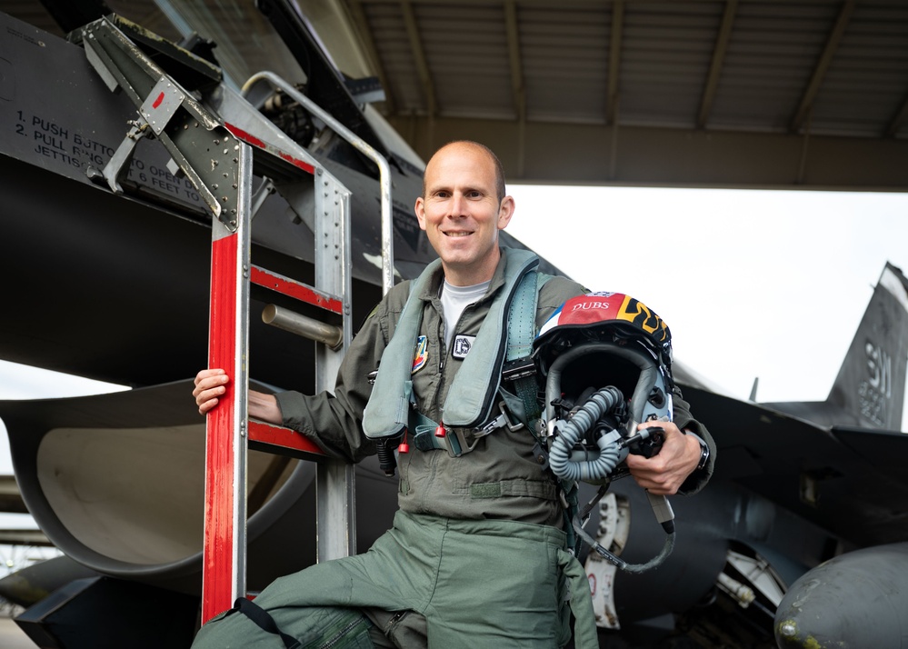 Shaw bids farewell to Col. Kevin “DUBS” Lord, 20th OG commander