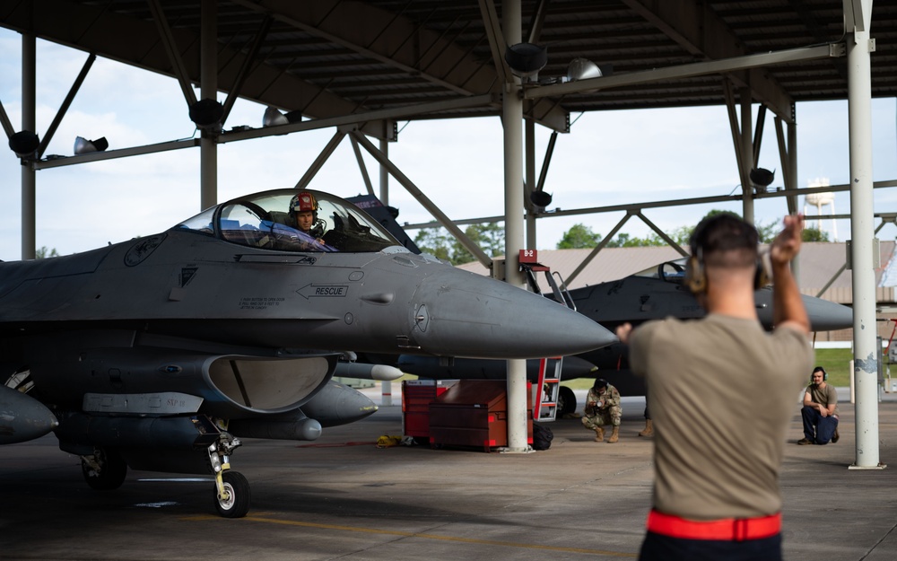 Shaw bids farewell to Col. Kevin “DUBS” Lord, 20th OG commander