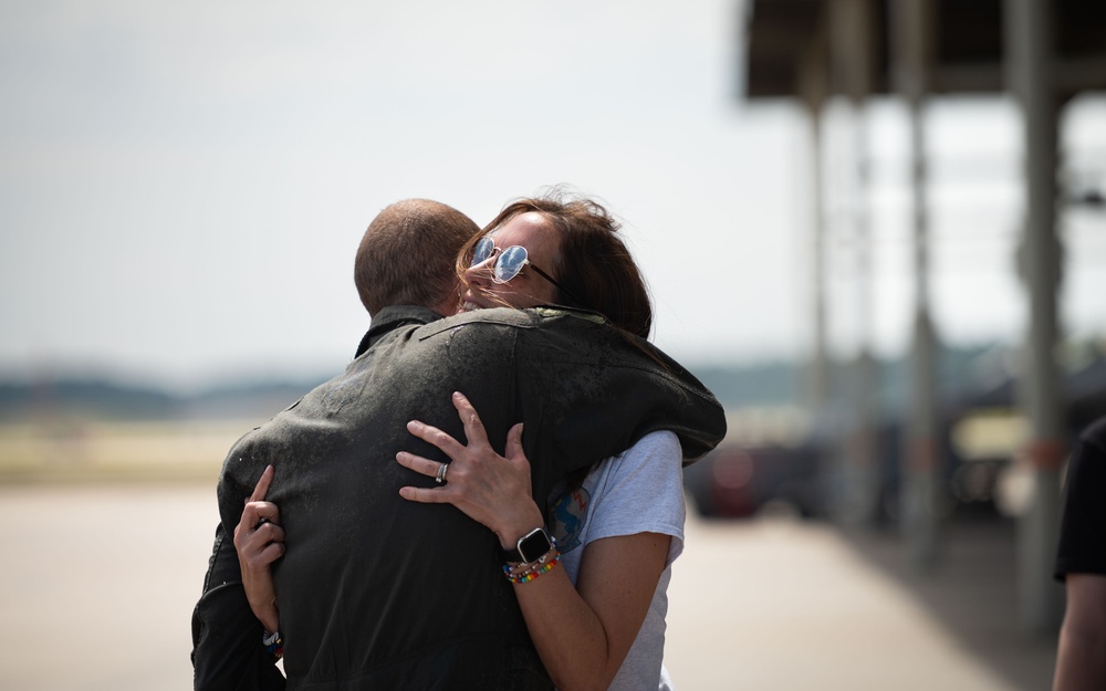 Shaw bids farewell to Col. Kevin “DUBS” Lord, 20th OG commander