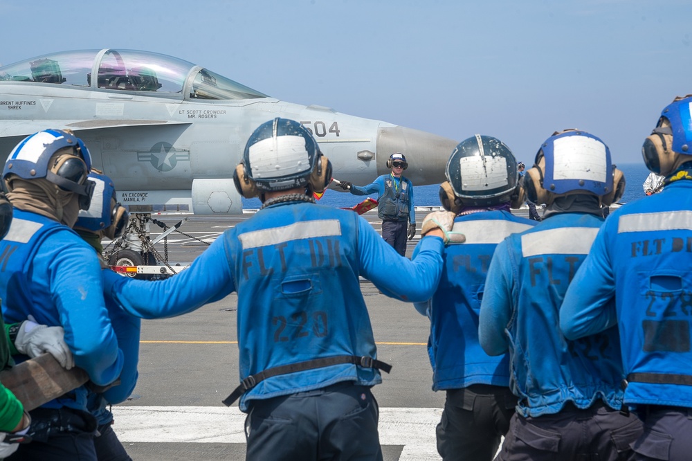 USS Ronald Reagan (CVN 76) Sailors participate in mass casualty drill